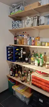 Voor en Na: Voorraadkast op de boerderij georganiseerd Kom op Orde - Professional organizing